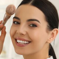 Comment nettoyer les pinceaux souillés de maquillage : l&rsquo;appareil à acheter