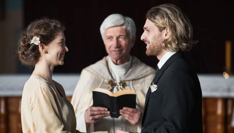 Lecteurs au mariage, qui ils sont et comment les choisir