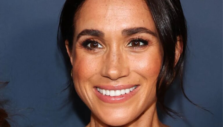 Les meilleurs sprays pour les jambes effet collants