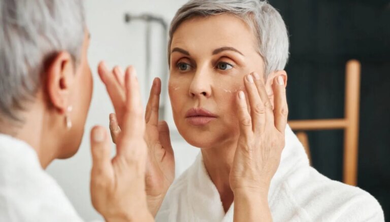 des bases pour peaux matures qui créent la base parfaite