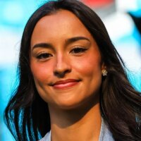 Alexandra Leclerc dévoile son mascara incontournable pour un look it-girl