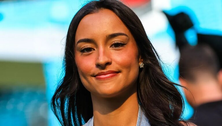 Alexandra Leclerc dévoile son mascara incontournable pour un look it-girl