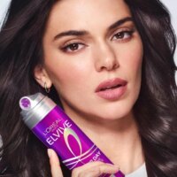 Comment fonctionne le spray au collagène qui donne du volume aux cheveux fins
