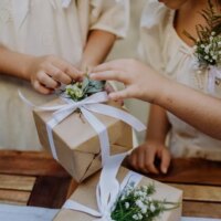 Invités au mariage sans cadeaux : comment se comporter
