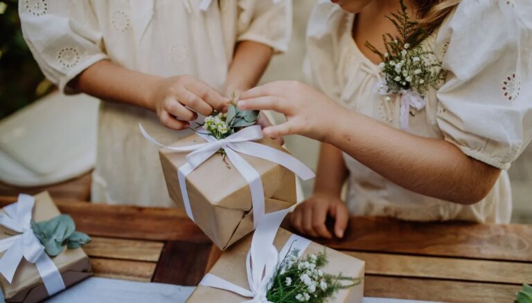 Invités au mariage sans cadeaux : comment se comporter