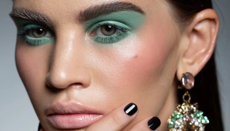 Cet été, même le maquillage devient sain grâce au Matcha et à la Pistache : les produits à essayer