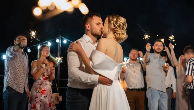 Du brunch à la fête de bienvenue : qu&rsquo;est-ce qu&rsquo;un mariage prolongé