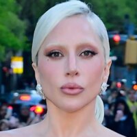 Lady Gaga montre son maquillage préféré : elle n&rsquo;a que trois produits (et cela ne prend qu&rsquo;une minute)